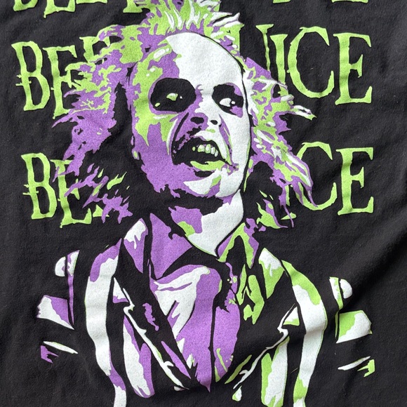 Black Beetlejuice Graphic T-Shirt - Picture 3 of 4